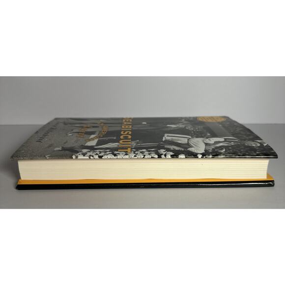 Seabiscuit: An American Legend [Hardcover] Hillenbrand, Laura - Picture 5 of 9